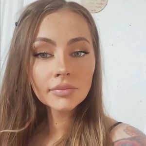 Meet your Posher, Angelika